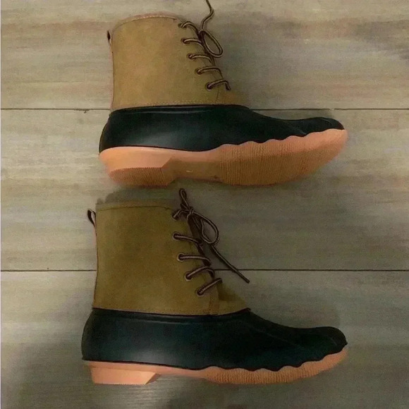 Sperry-Like Rain Boots Size 7 - Picture 3 of 5